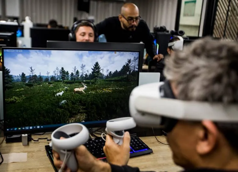 Imagen persona en realidad virtual